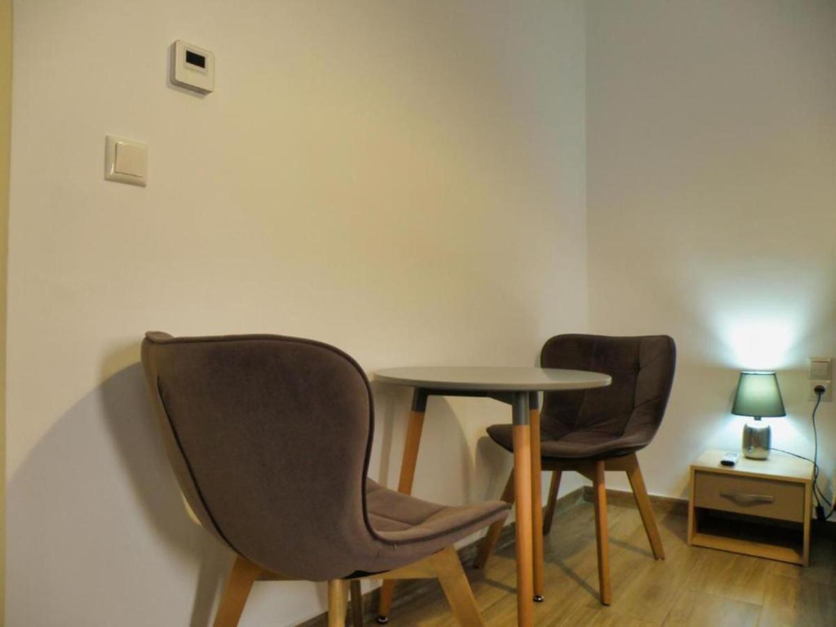 Enjoy Meteora Three Apartment กาลัมปากา ภายนอก รูปภาพ