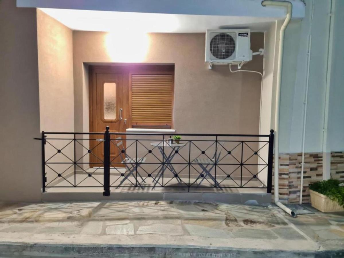 Enjoy Meteora Three Apartment กาลัมปากา ภายนอก รูปภาพ