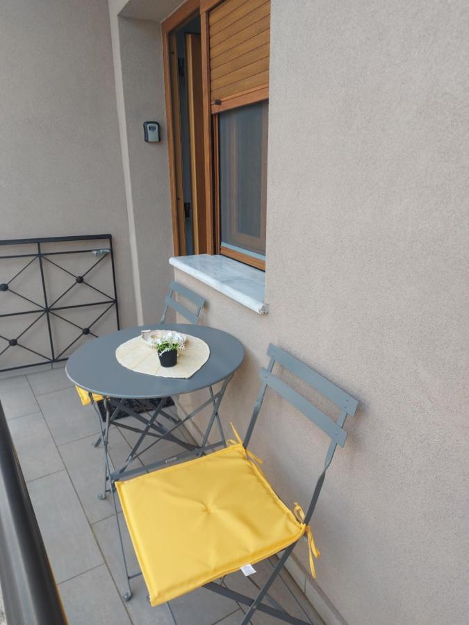 Enjoy Meteora Three Apartment กาลัมปากา ภายนอก รูปภาพ